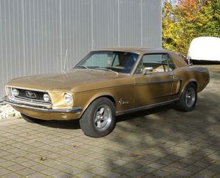 Ford Ford Mustang Hardtop Coupe Gebrauchtwagen