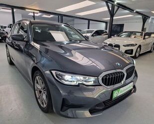 BMW BMW 318 i Advantage Virtuell Led Leder AHK Scheckh Gebrauchtwagen