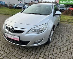 Opel Opel Astra J Sports Tourer Edition*Klima* 85Kw Gebrauchtwagen