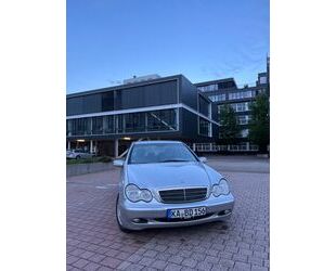 Mercedes-Benz Mercedes-Benz C 180 CLASSIC TÜV NEU Gebrauchtwagen