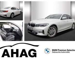 BMW BMW 330e Sport Line Automatik Aut. Klimaaut. Glasd Gebrauchtwagen