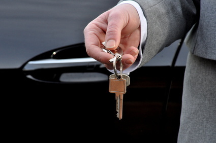 Mietwagen Preis - abgeben anbieten anfang auto beginn besitz business eigentum firmenwagen flexiebel frau geschenk geschäftsfrau geschäftsreise geschäftswagen gewinn gründung hand kauf leihen leihwagen luxus macht miete mieten mietwagen mobil mobilität pfand pfänden planung preis präsent schenken schlüssel schlüsselbund service start symbol unternehmen unternehmung vergeben verkaufen vermieten verschenken verzicht wohlstand zugang übergeben überlassen.