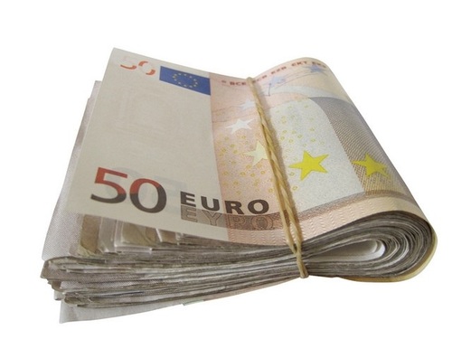Kfz richtig von der Steuer absetzen - Geld 50 Euro.