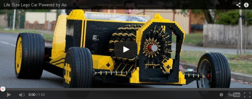 Auto komplett aus Lego gebaut: Motor wird mit Luft betrieben.