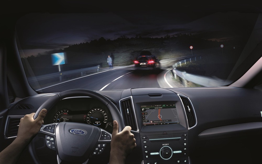 Der Ford S-Max bremst jetzt von allein