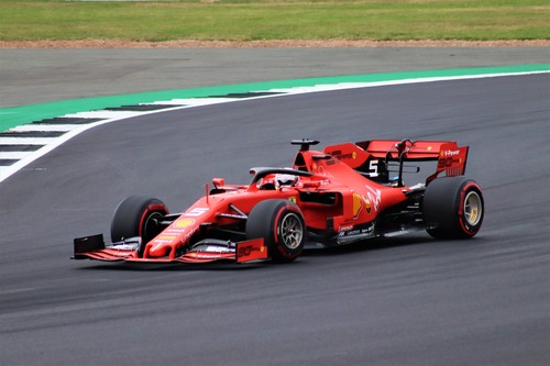 Den Sieg im Blick: Sebastian Vettel startet im Aston Martin in die neue Rennsaison 