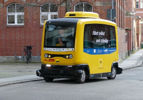 Autonomes Fahren: Wer haftet bei Unfällen?