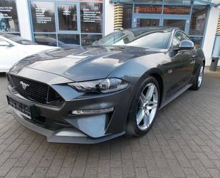 Ford Mustang 5,0 GT Navi