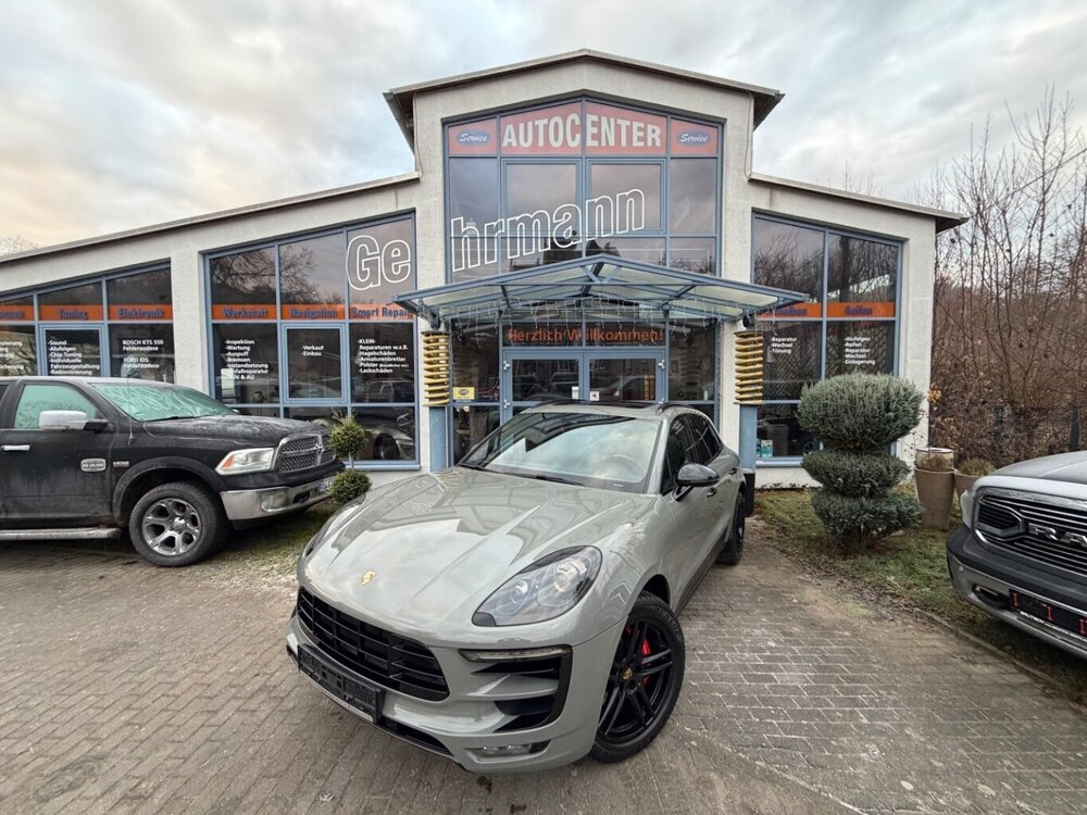 Macan GTS