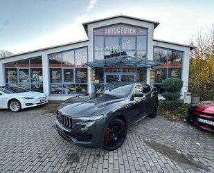 Maserati Levante SQ4 Xenon Teilleder 21Zoll 430PS Gebrauchtwagen