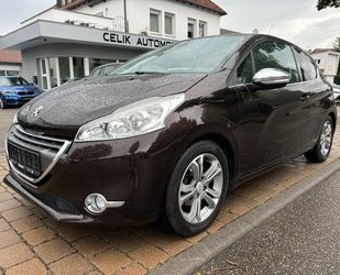 Peugeot 208 Allure VTi 120 Gebrauchtwagen
