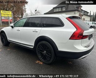 Volvo V90 Cross Country Pro AWD Top Ausstattung 20 Zoll Gebrauchtwagen