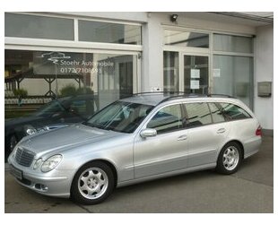 Mercedes-Benz E 220 CDI DPF Kombi Automatik Klima PDC Gebrauchtwagen