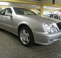 Mercedes-Benz CLK 230
