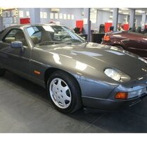 Porsche 928