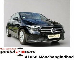 Mercedes-Benz B 180 Comand Online / KeylessGO / Kamera 