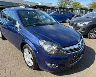 Opel Astra 1.9 CDTI Automatik Edition/62.000km! Gebrauchtwagen