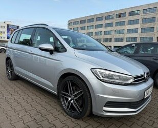 VW Touran 2.0TDI DSG Comfortline/7Sitze/19Zoll Gebrauchtwagen