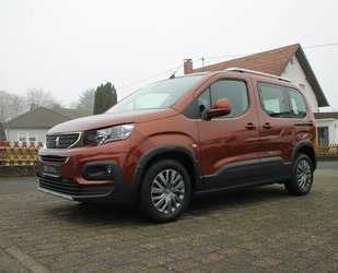 Peugeot Rifter Allure 1,2 PureTech 110 NAVI PDC Gebrauchtwagen