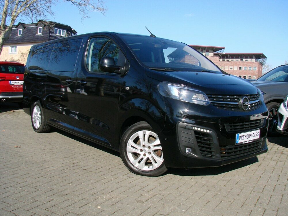 Zafira Life