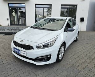 Kia cee´d 1.6 CRDI Edition 7 AHK KLIMA AUS 2.HAND Gebrauchtwagen