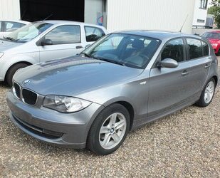 BMW 118i NAVI SCHIEBEDACH ADVANTAGEPAKET PDC Gebrauchtwagen