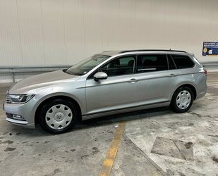 VW Passat Variant Trendline BMTStart-Stopp 1.6 TDI Gebrauchtwagen