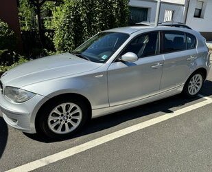 BMW 118d DPF Klima PDC ZV SHZ 5-türig Grüne Pakette Gebrauchtwagen