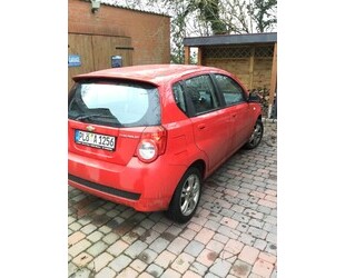 Nissan Aveo 