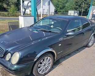 Mercedes-Benz CLK 320 