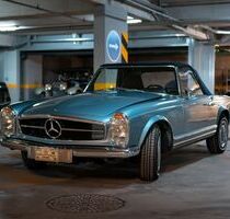 Mercedes-Benz 250 SL W113