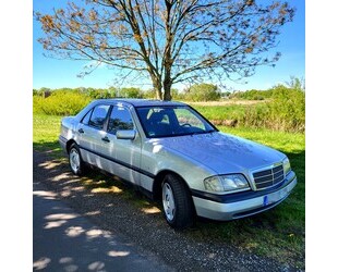 Mercedes-Benz C 180 Gebrauchtwagen