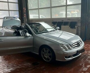 Mercedes-Benz CLK 320 