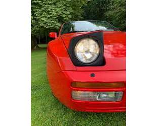 Porsche 944 