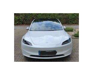 Tesla Model 3 Gebrauchtwagen