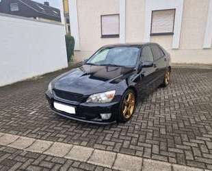 Lexus IS 200 Gebrauchtwagen