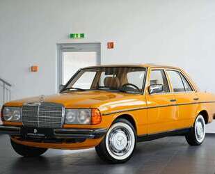 Mercedes-Benz 230 