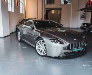 Aston Martin V8 