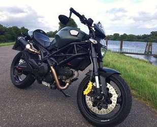Ducati Monster 696 Gebrauchtwagen