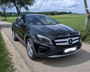 Mercedes-Benz GLA 220 