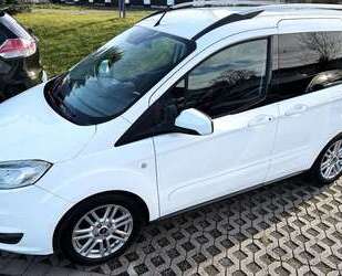 Ford Tourneo Courier Gebrauchtwagen