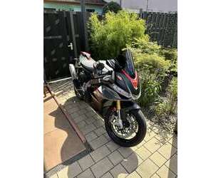 Aprilia RSV4 