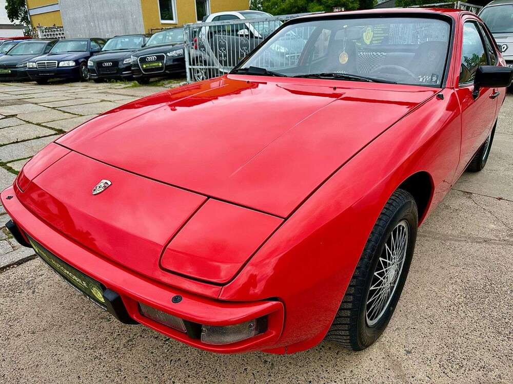 924