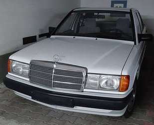 Mercedes-Benz 190 