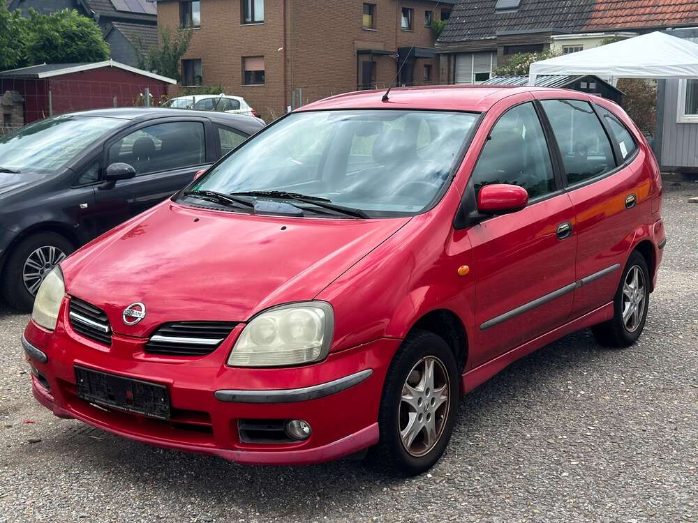 Almera Tino