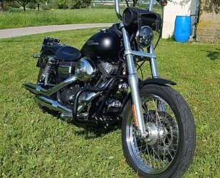 Harley Davidson Dyna Street Bob Gebrauchtwagen
