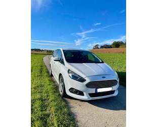 Ford S-Max Gebrauchtwagen