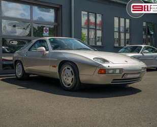 Porsche 928 