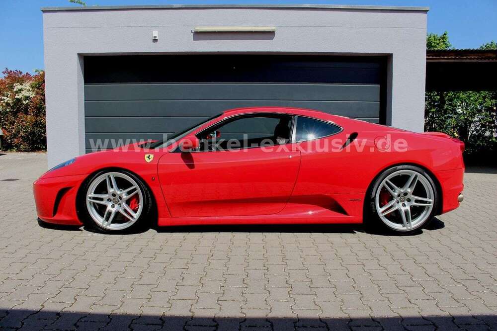 F430