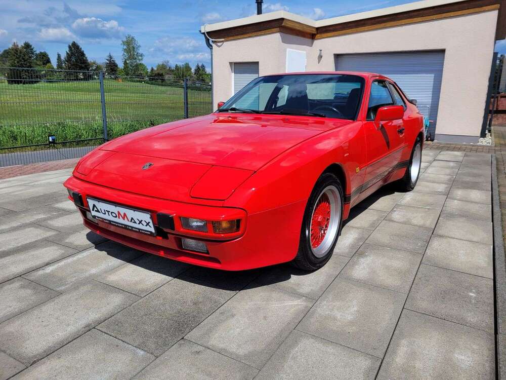 944
